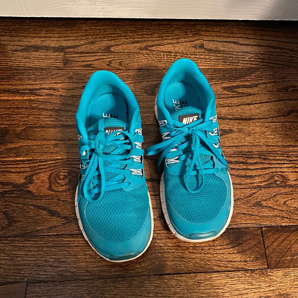 Nike Free Run 5.0 Sneakers. Size 8.5